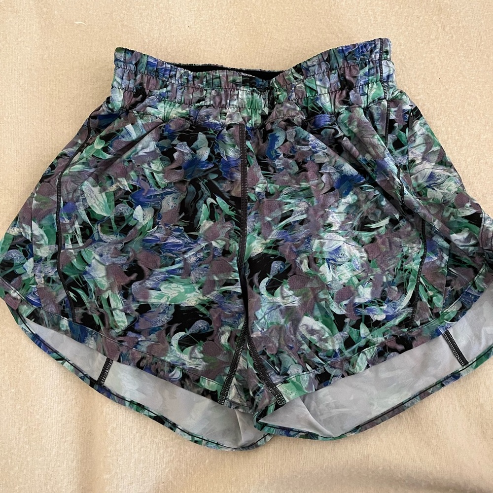 Lululemon Track That 5” run shorts